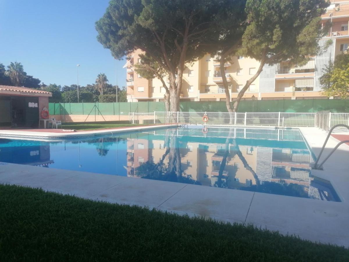 Appartamento Piso Familiar Con Piscina Y Aparcamiento En Torre Del Mar - Edificio Ronda I Esterno foto